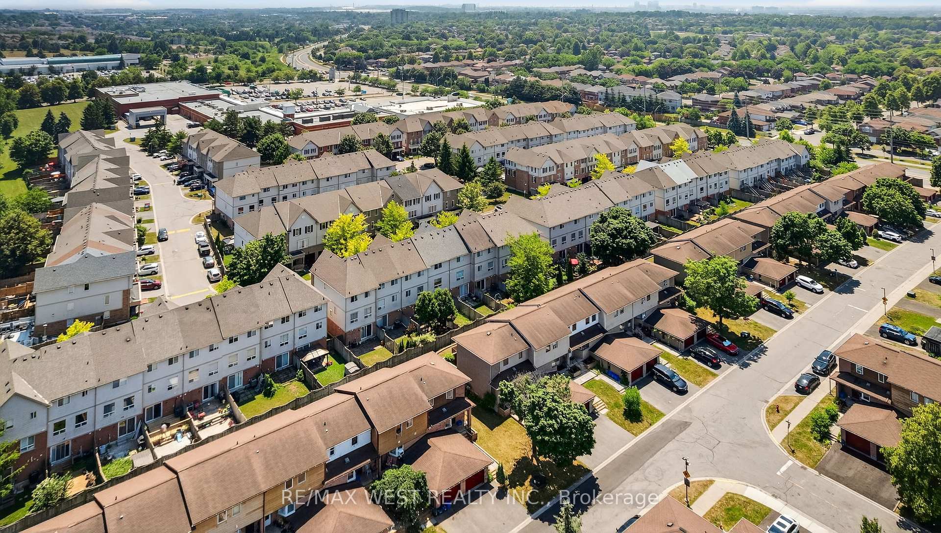 Property Photo: 48 McGonigal Lane ON L1T 4G9