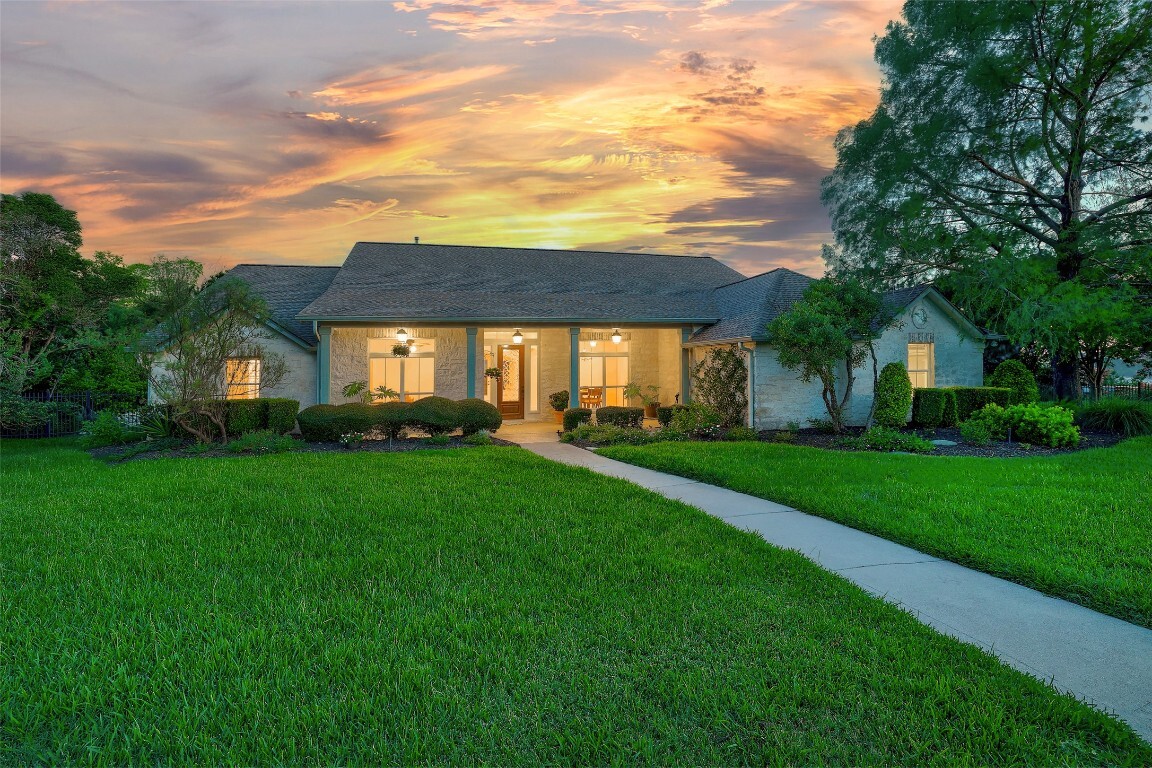 Property Photo: 1500 El Cielo TX 78641