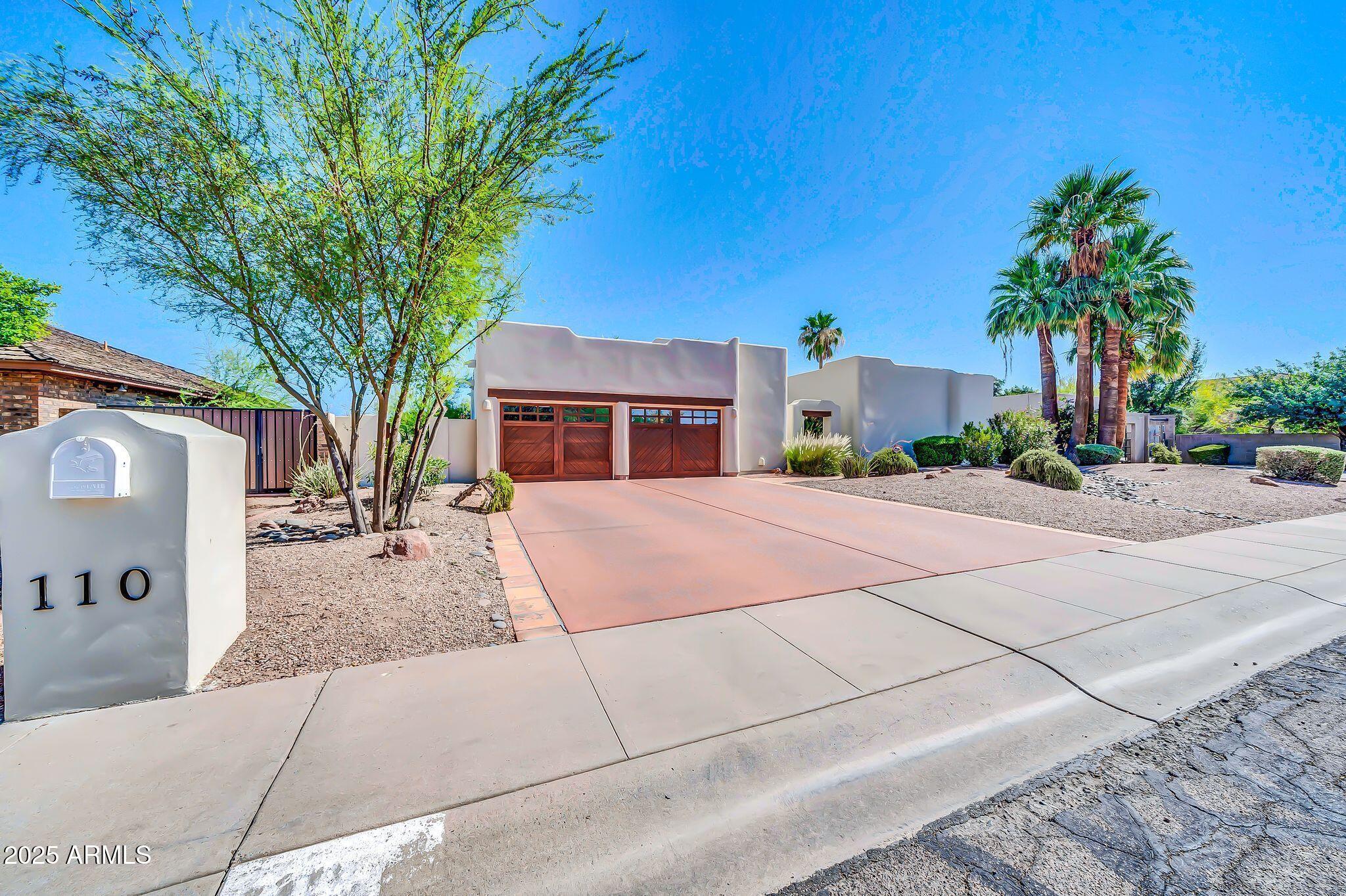 Property Photo:  110 E Concorda Drive  AZ 85282 