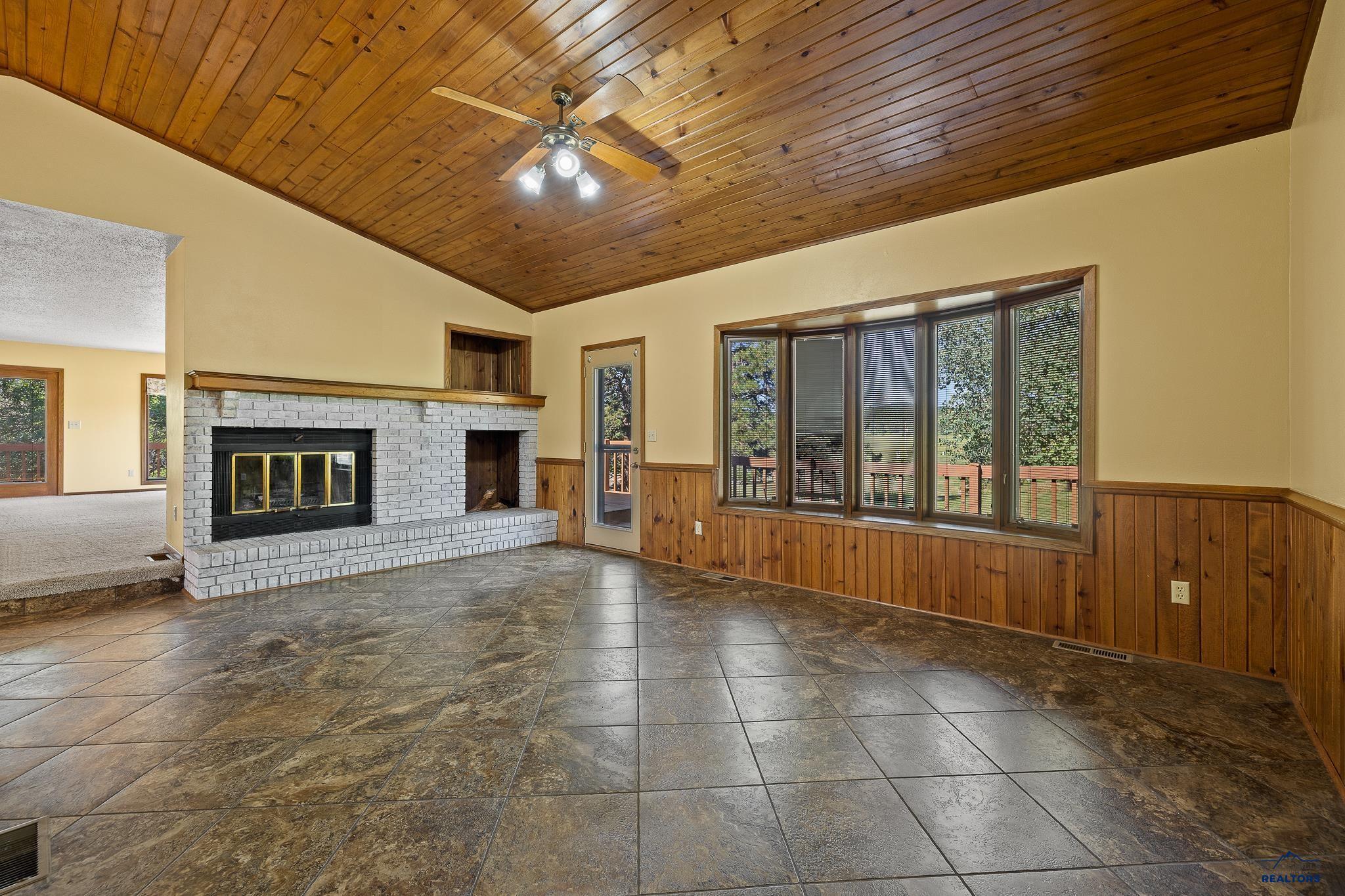 Property Photo: 8625 Kings Rd SD 57702