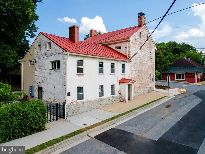 Property Photo:  301 E German Street  WV 25443 
