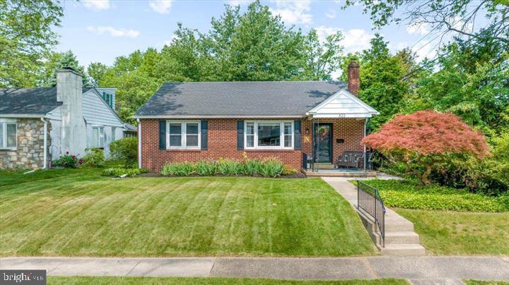 622 Salford Avenue  Lansdale PA 19446 photo