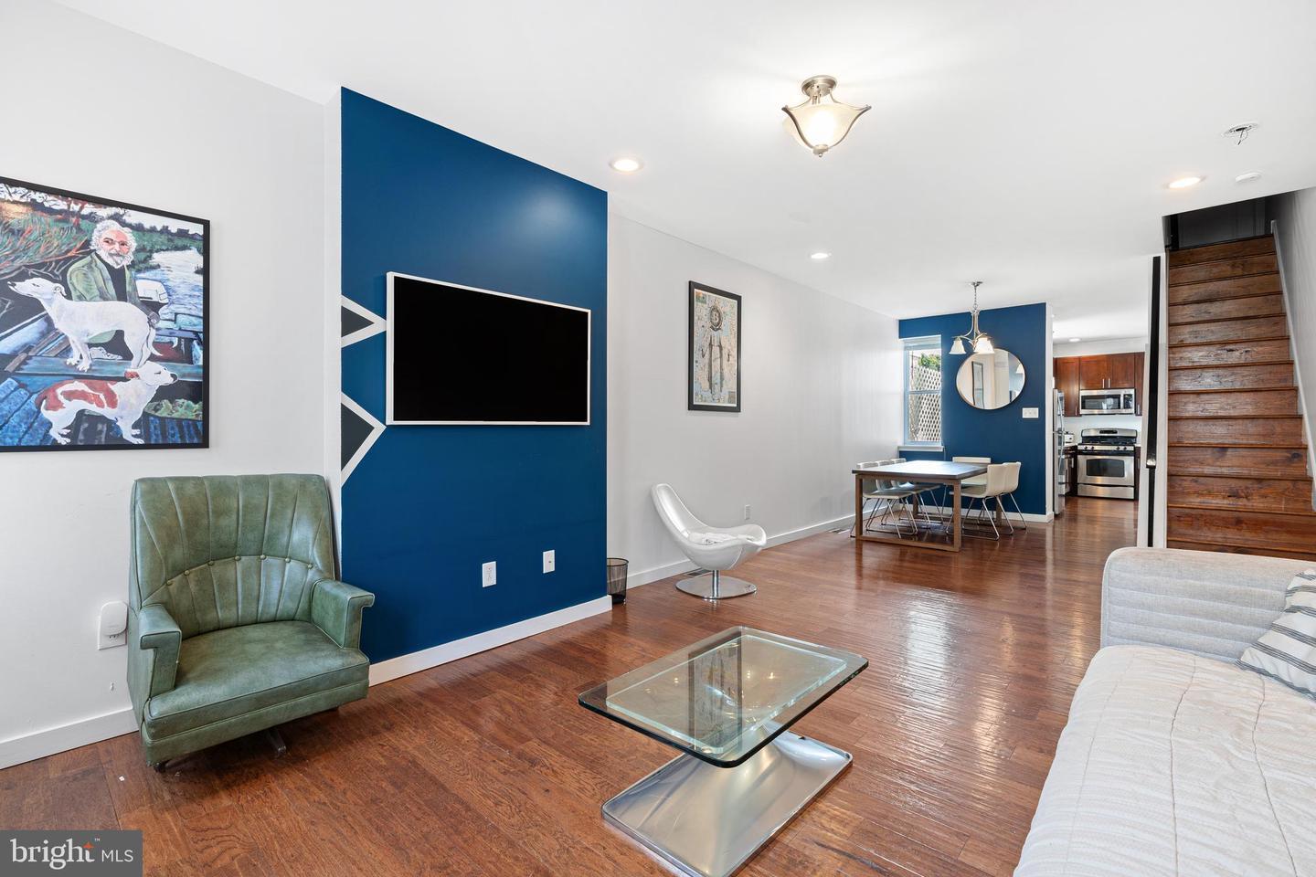 2184 E Huntingdon Street  Philadelphia PA 19125 photo