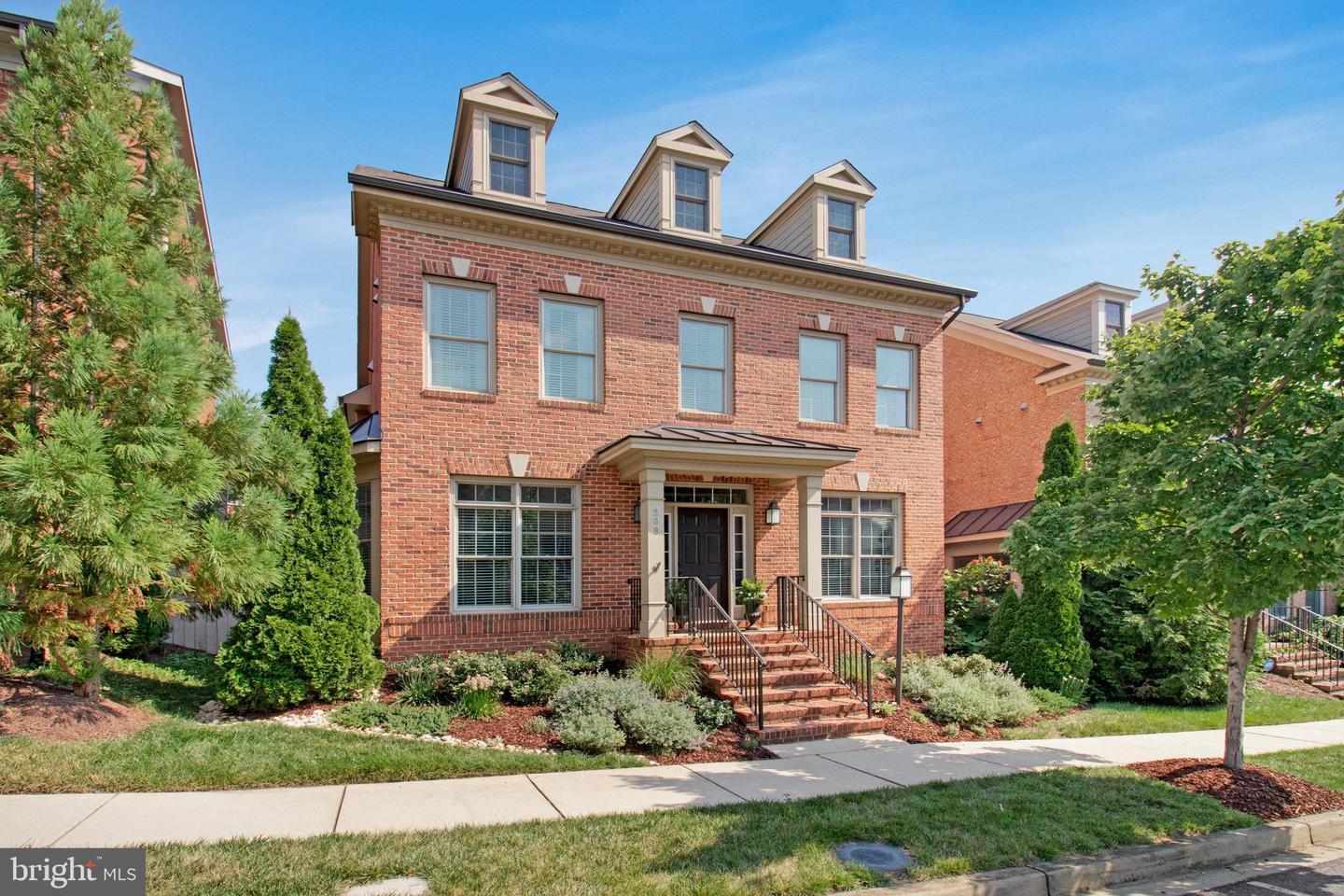 208 Beacon Place NE  Washington DC 20011 photo