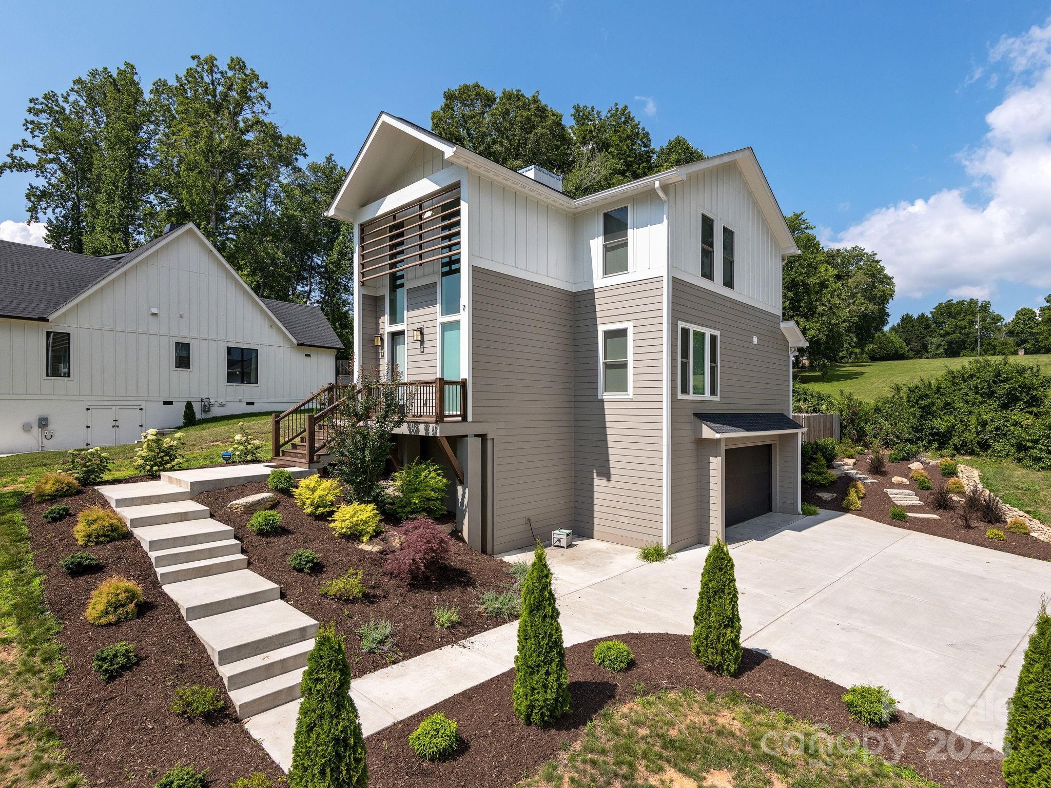 7 Copper Mill Court  Candler NC 28715 photo