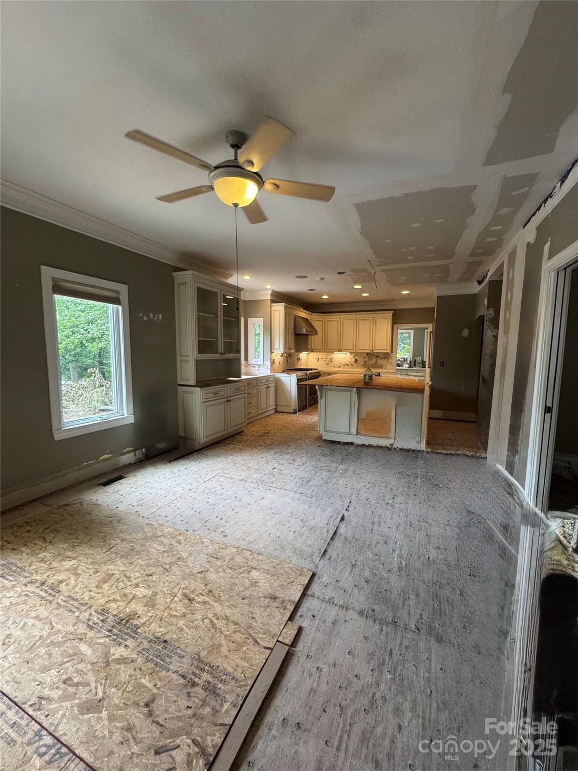Property Photo: 1802 Walden Pond Lane NC 28173