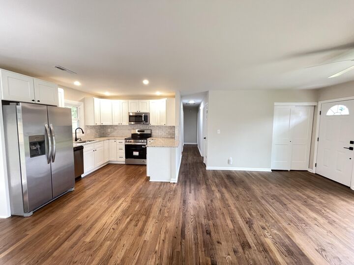 Property Photo: 1847 Mepkin Road SC 29407