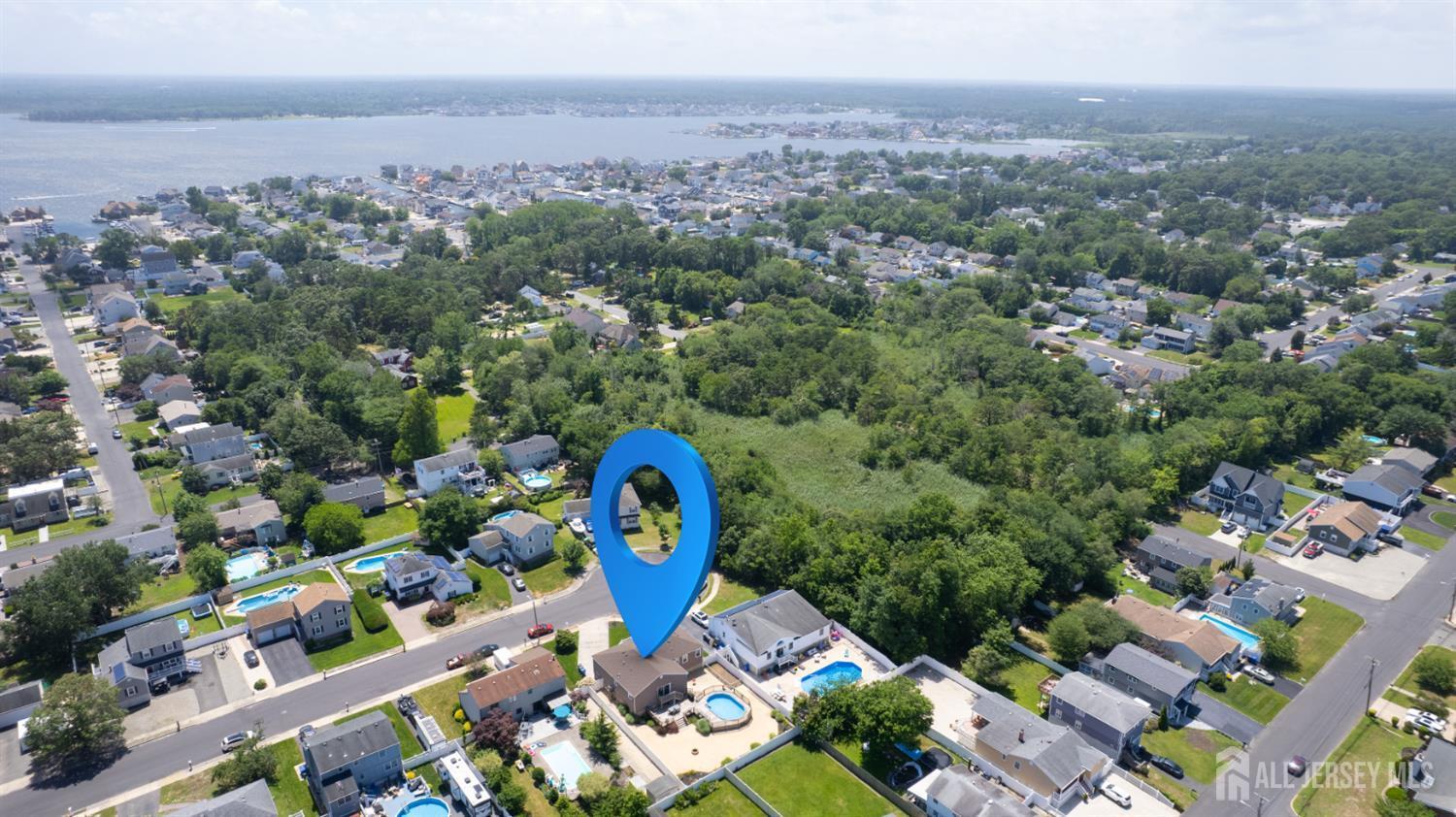 Property Photo: 277 Jill Court NJ 08753