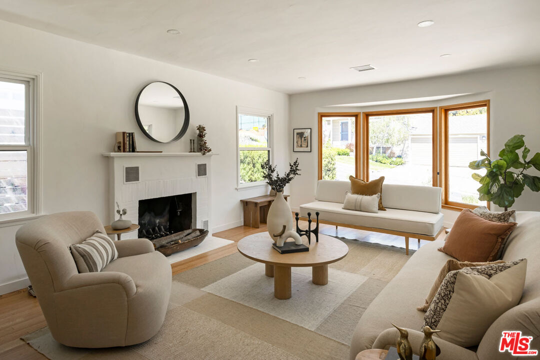 Property Photo: 1327 Brampton Rd CA 90041