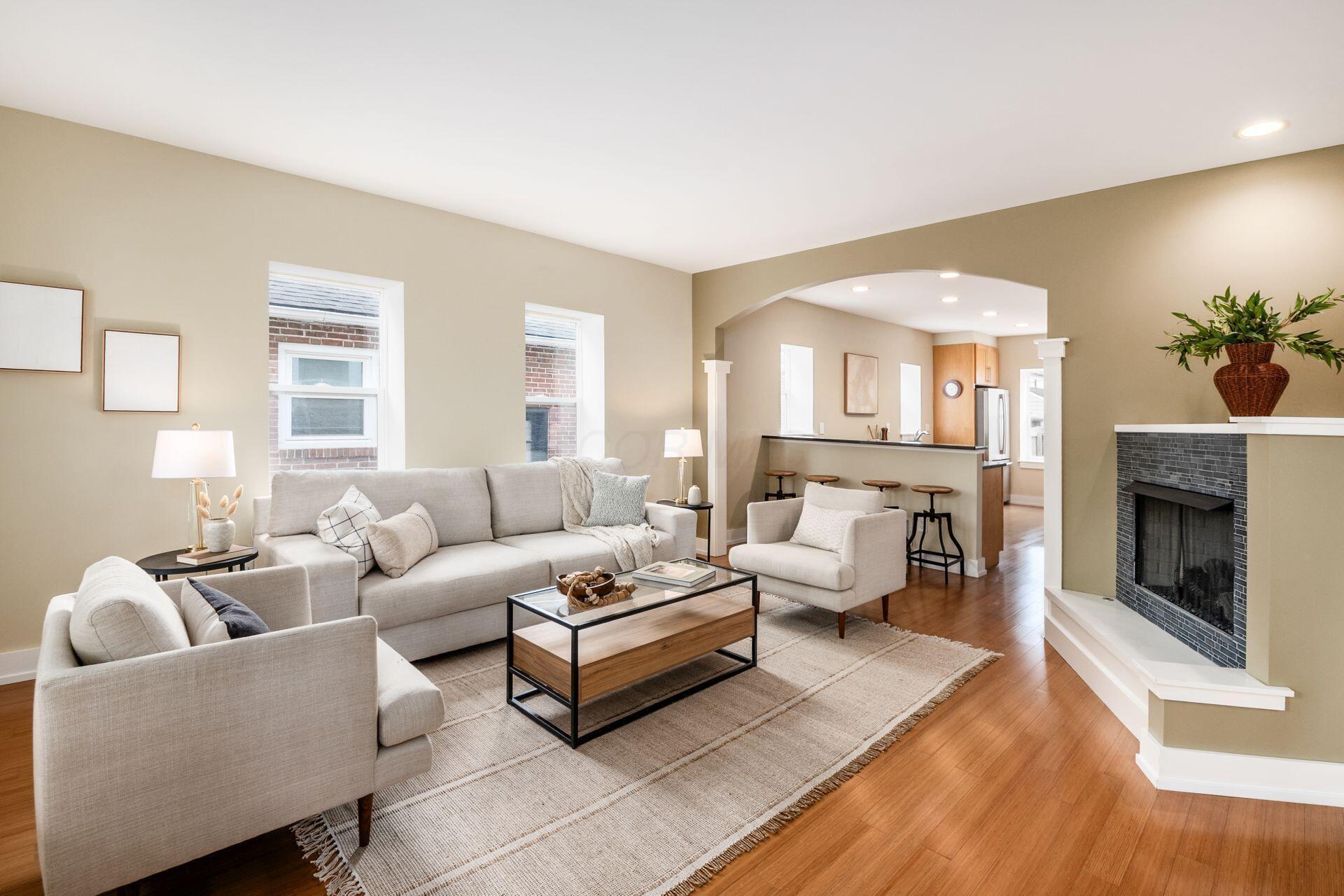 Property Photo: 1293 Avondale Avenue OH 43212