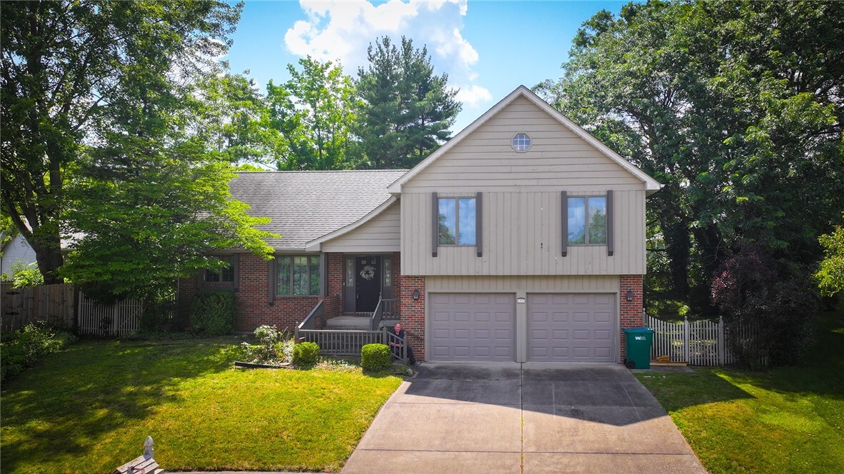 1225 W Pineview Court  Decatur IL 62526 photo