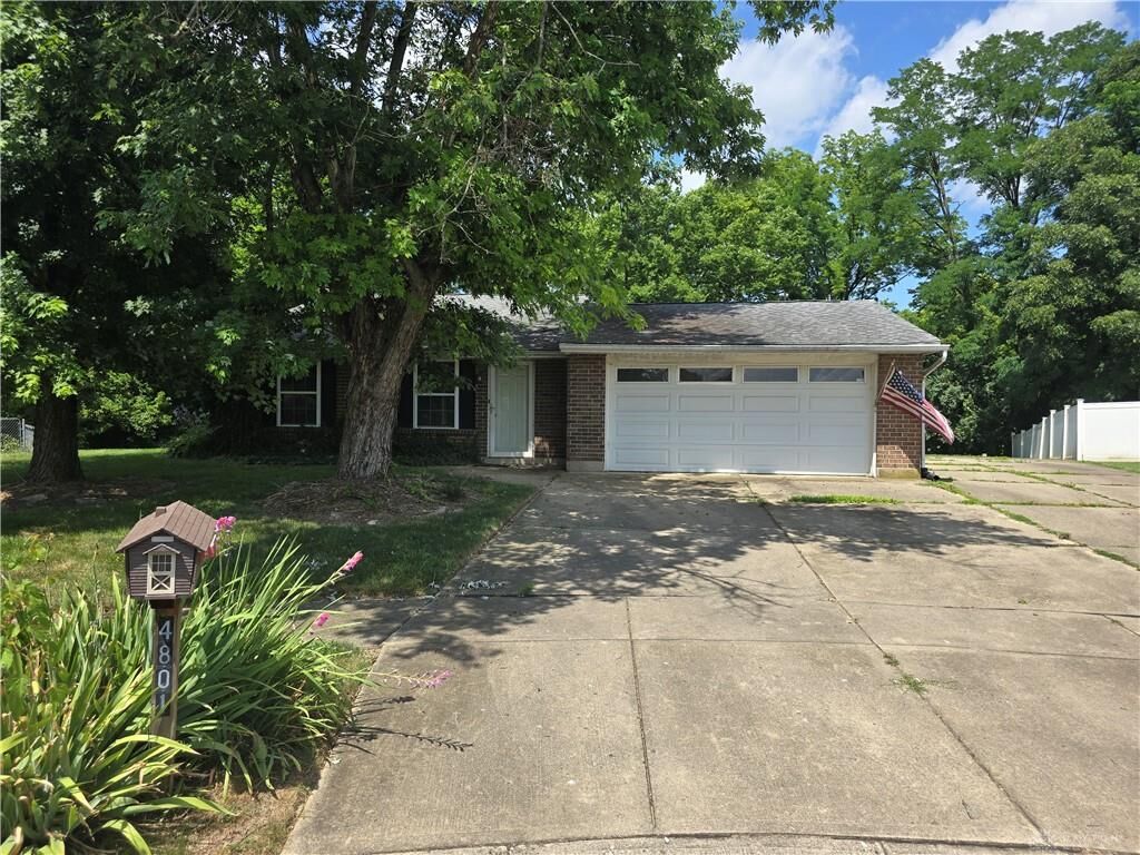 Property Photo:  4801 Creeknoll Court  OH 45424 