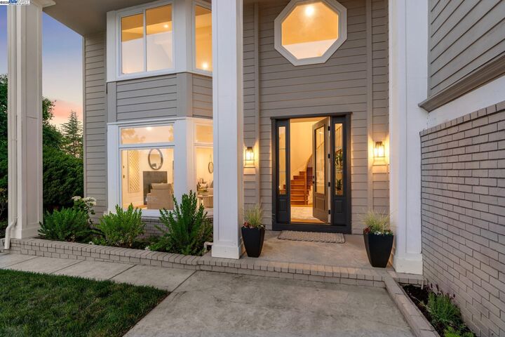 Property Photo: 25 Mackenzie CA 94526