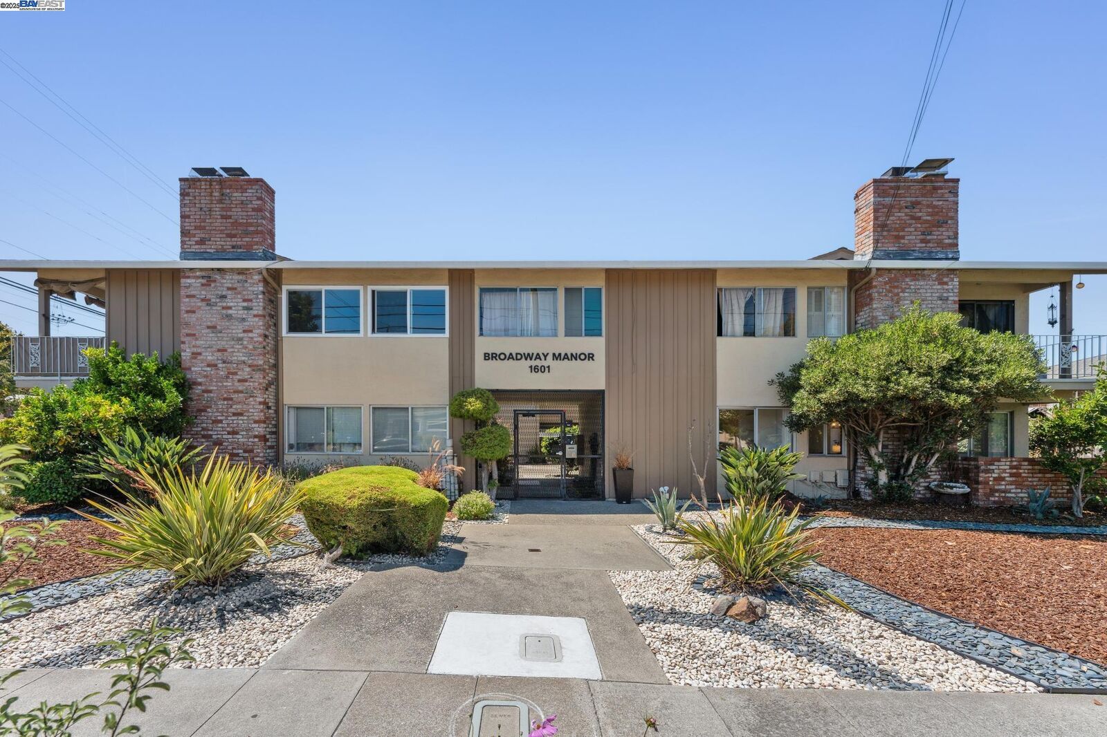 Property Photo:  1601 Broadway 5  CA 94501 