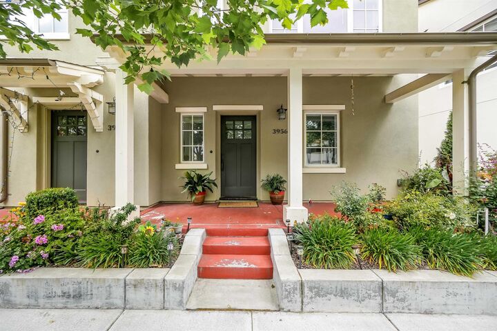 Property Photo: 39567 Stevenson Pl CA 94539