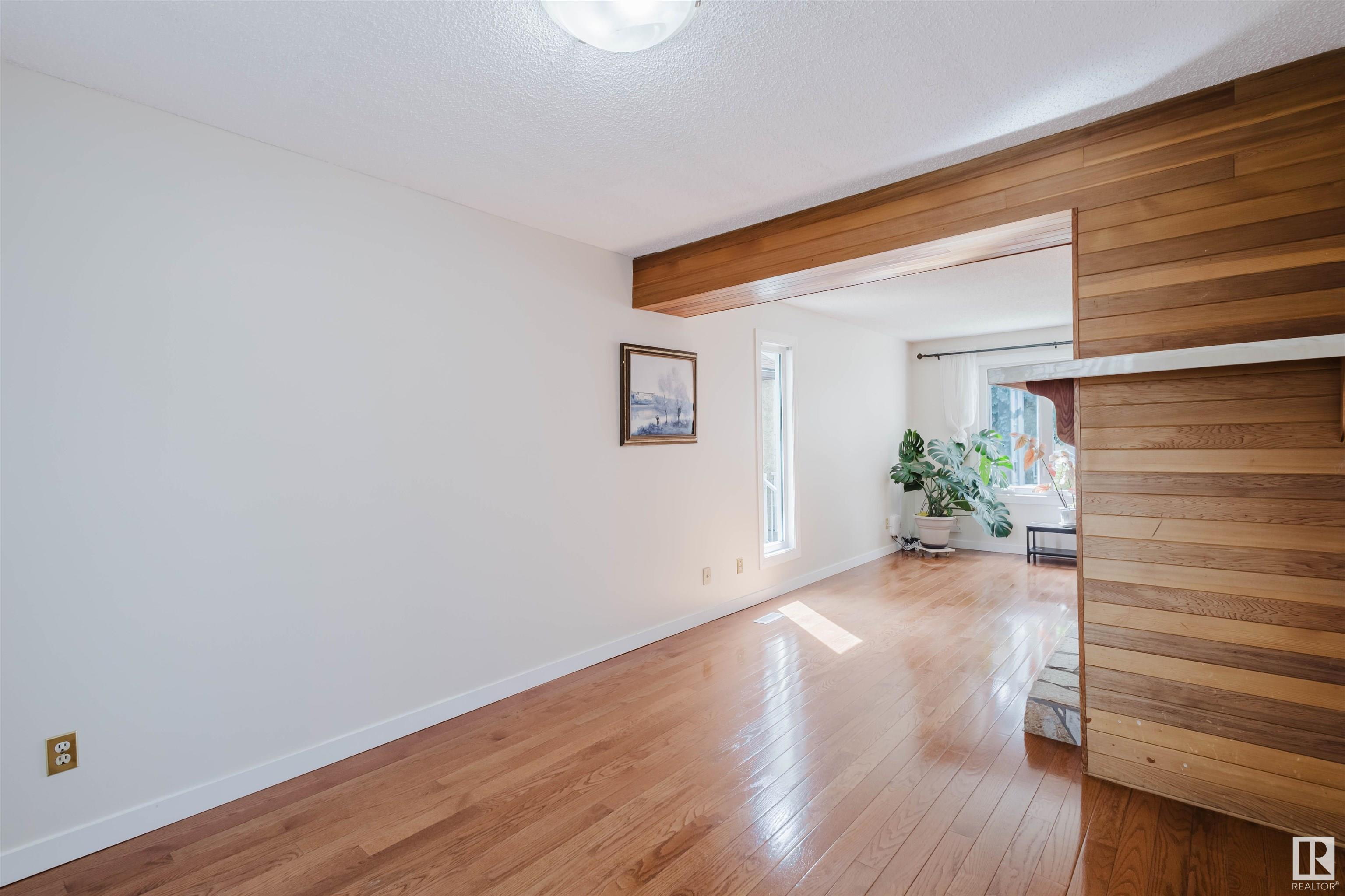 Property Photo:  11111 26 Avenue NW 15  AB T6J 5M7 