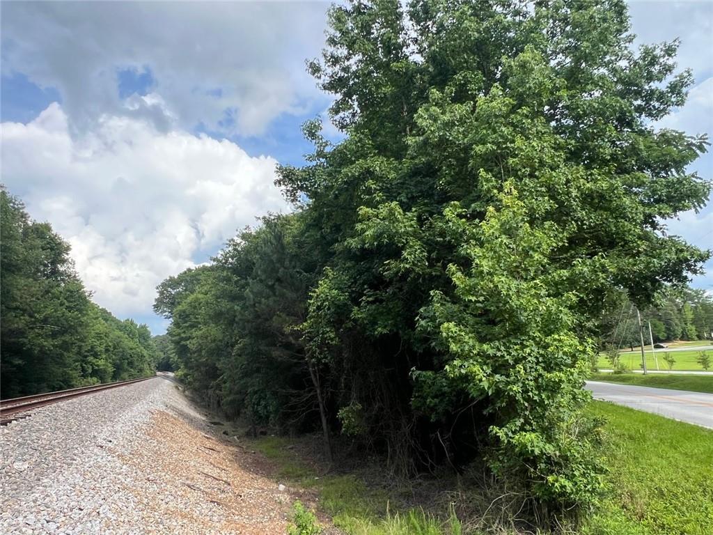 Property Photo: 760 Almon Road GA 30014