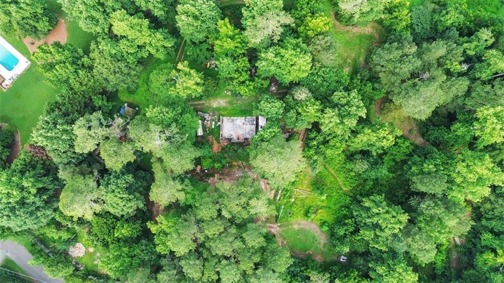 Property Photo: 215 Woodland Brook Drive GA 30115