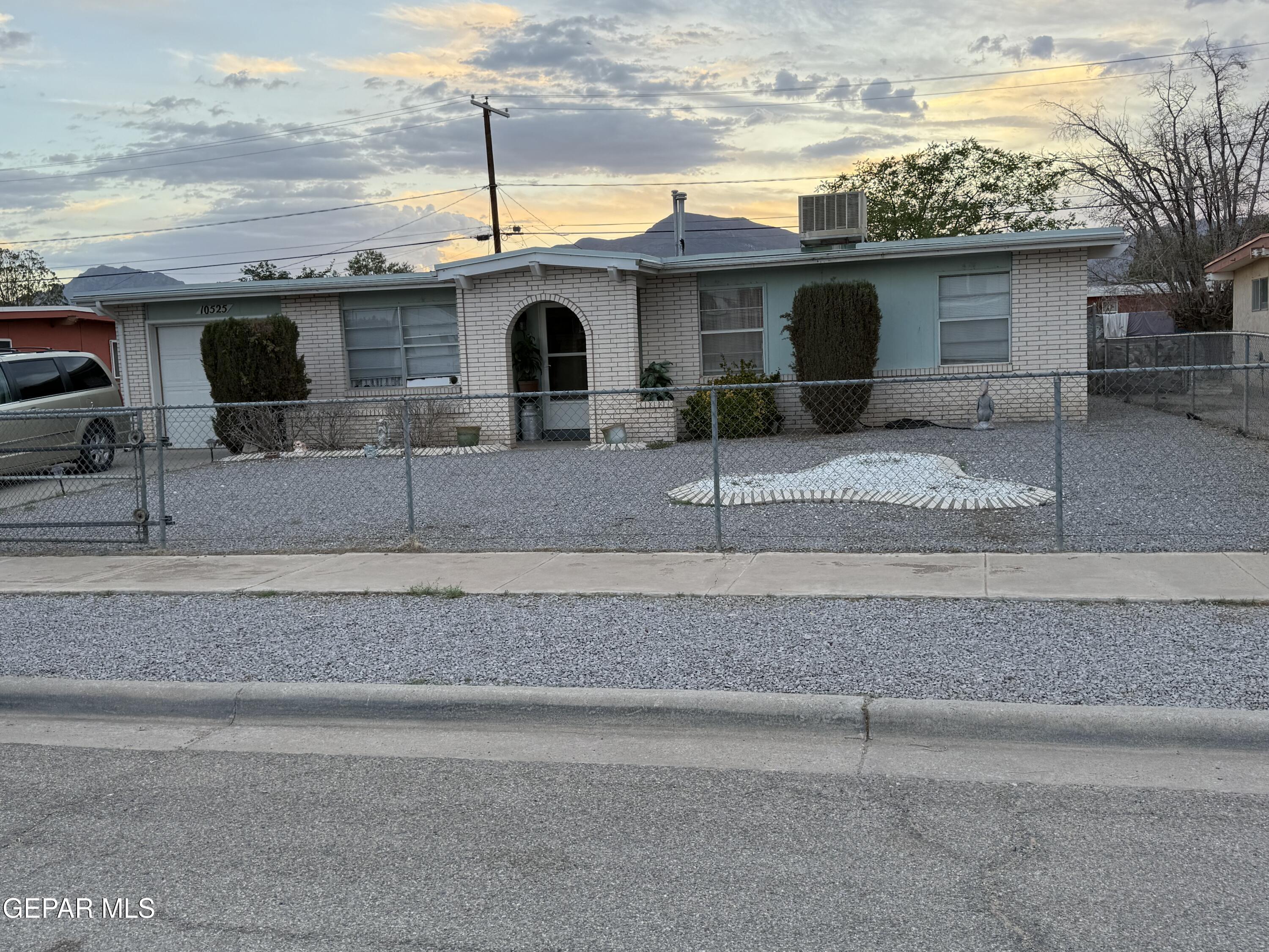 10525 Champlain Street  El Paso TX 79924 photo