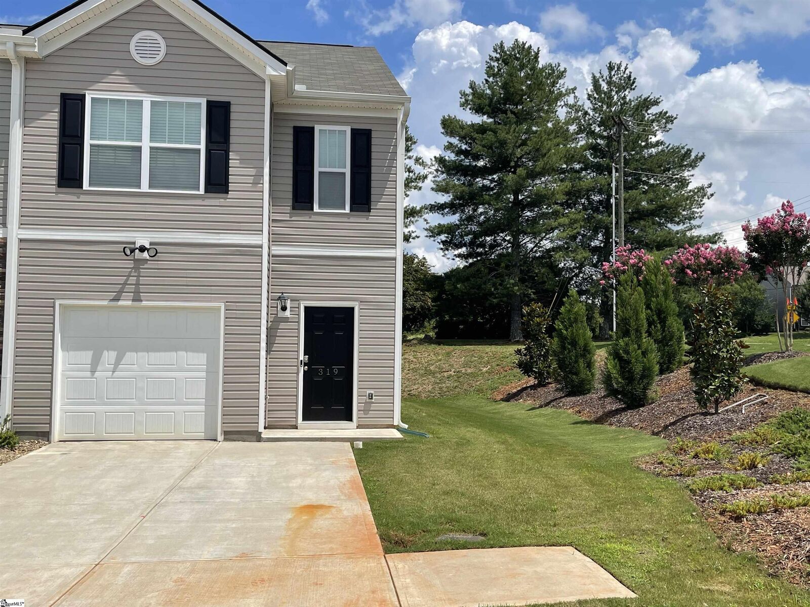 Property Photo:  319 High Log Trail  SC 29651