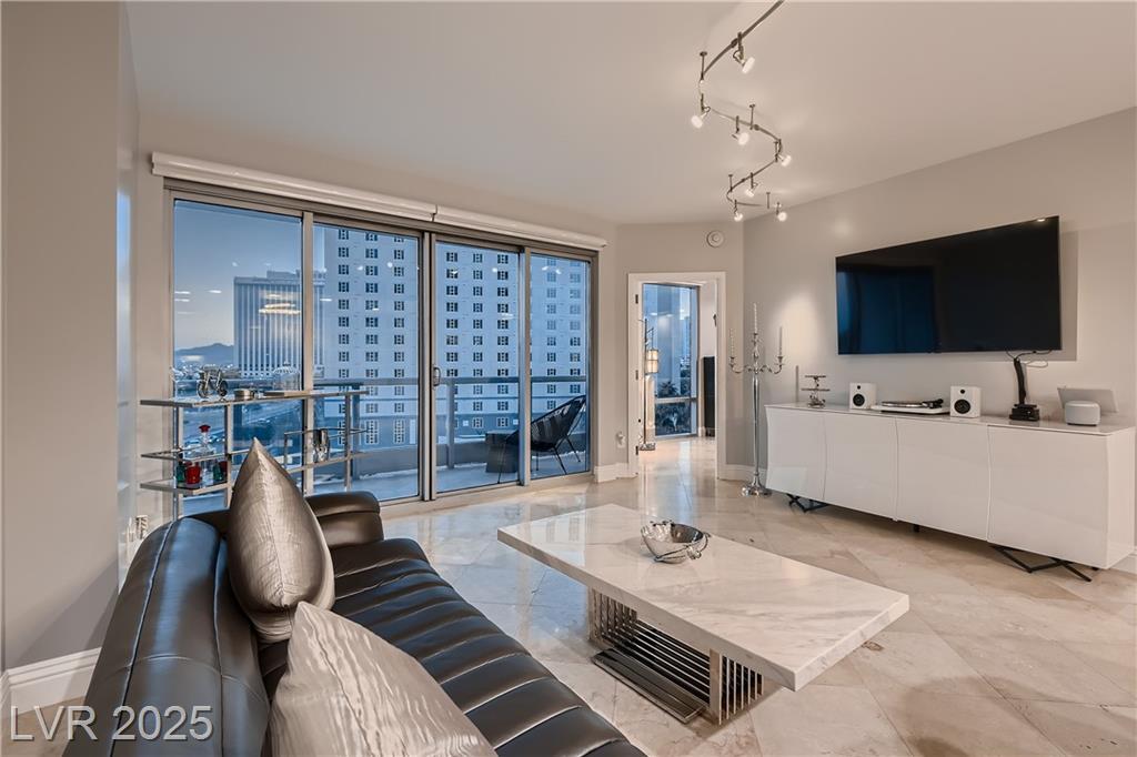 322 Karen Avenue 506  Las Vegas NV 89109 photo