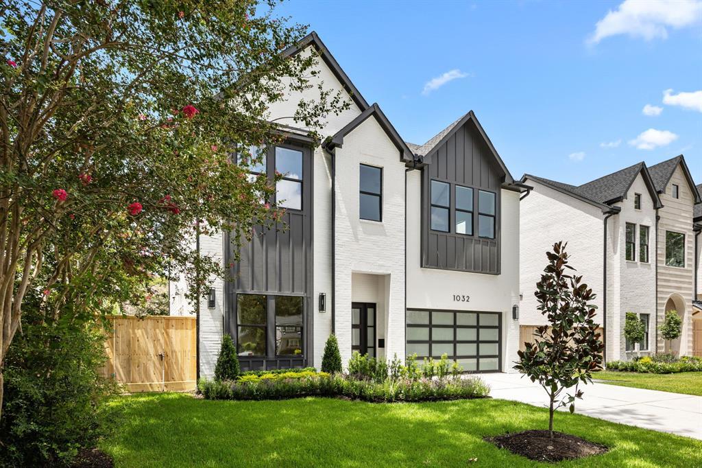Property Photo:  1032 W 41st Street  TX 77018 