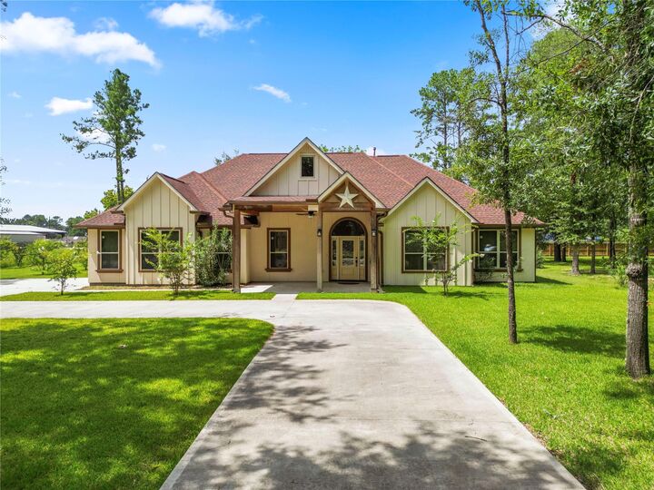 Property Photo: 11202 Indian Trails TX 77375