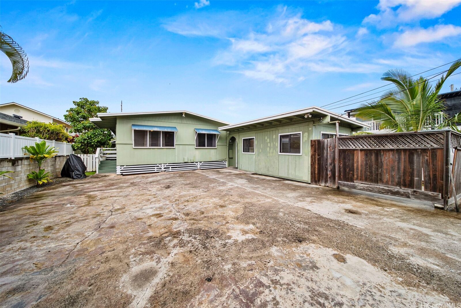 Property Photo:  453 Ulupaina Street A  HI 96734 