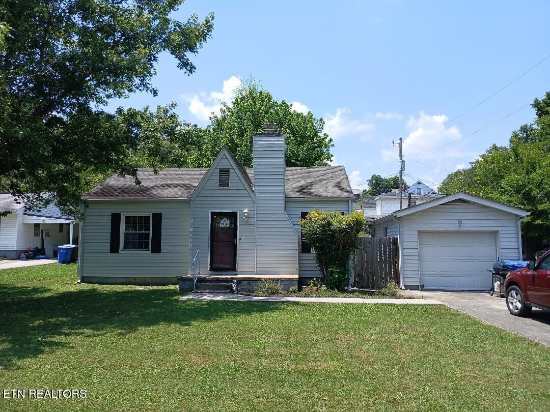 Property Photo: 955 Poplar St TN 37701