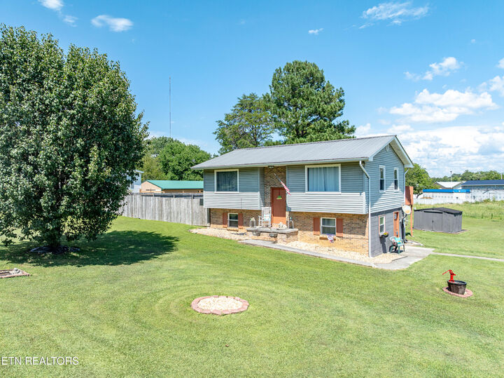 Property Photo: 200 Sequoyah Drive TN 37354