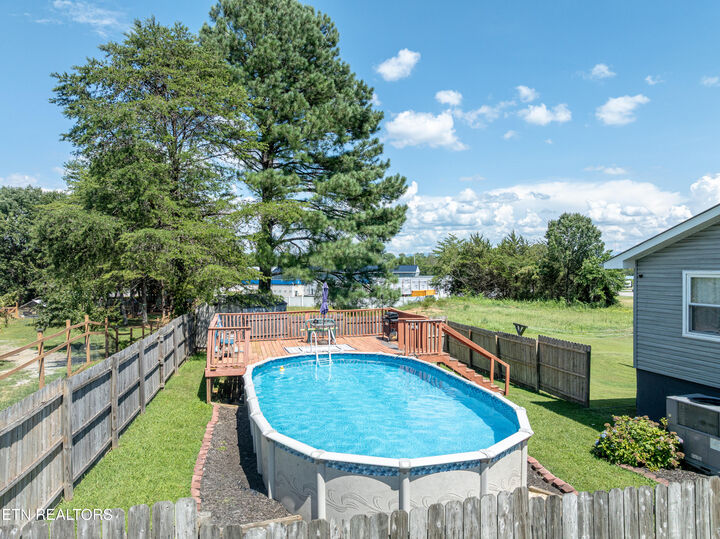 Property Photo: 200 Sequoyah Drive TN 37354