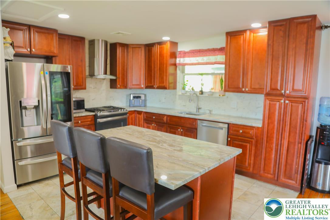 Property Photo: 3020 W Fairbanks Street PA 18103