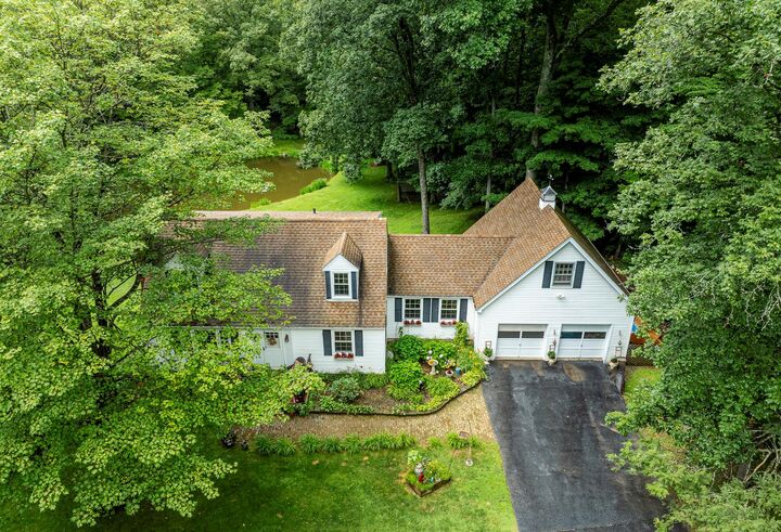 Property Photo:  979 Duell Road  NY 12581 