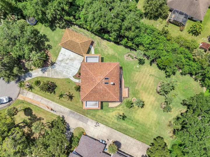 Property Photo:  2394 Windward Cove  FL 34746 