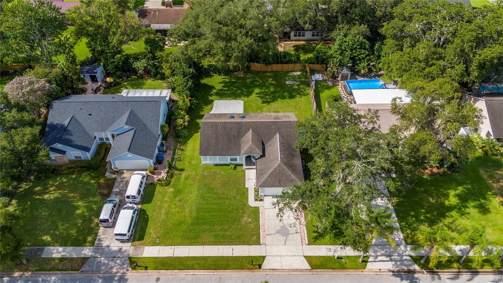 Property Photo: 1013 Corbin Court FL 32765