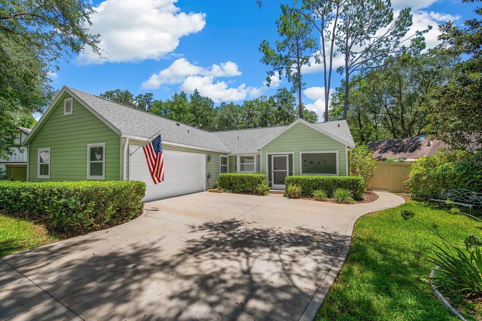 Property Photo:  4705 SW 80th Terrace  FL 32608 