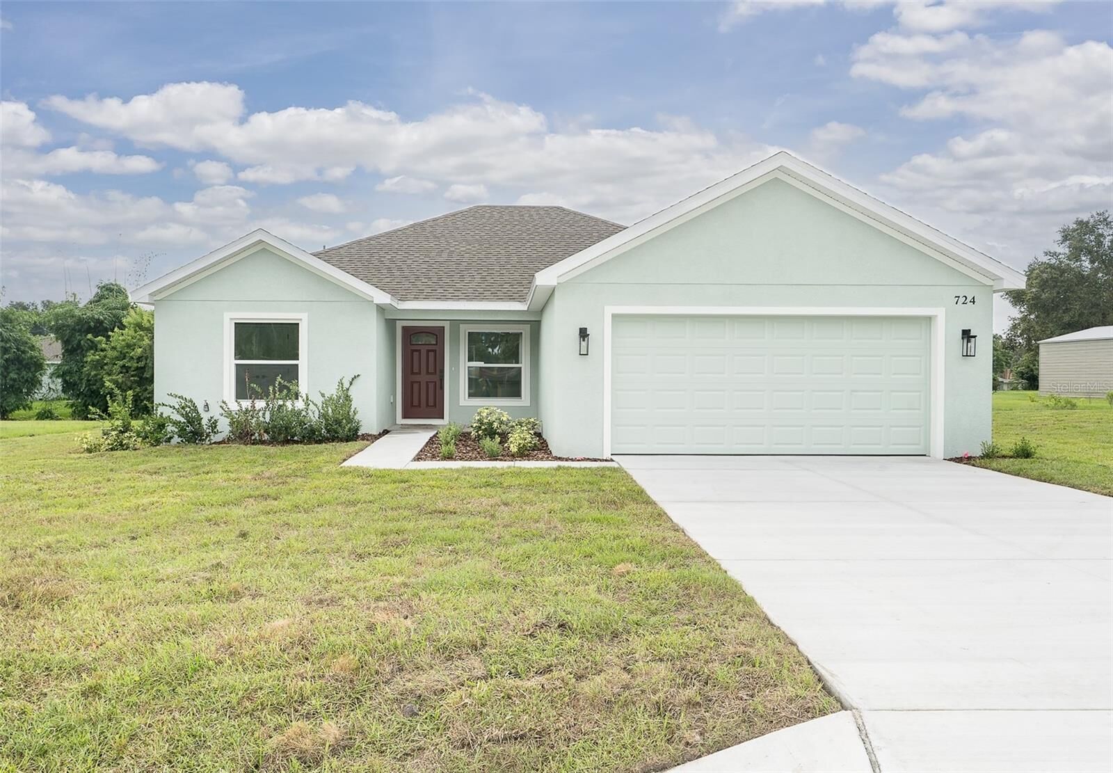 Property Photo: 724 Voight Avenue N FL 33841
