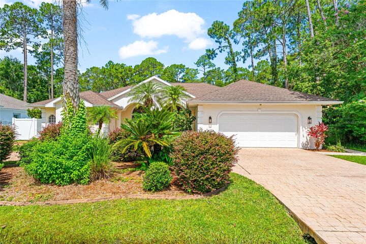 Property Photo: 68 Egret Trail FL 32164
