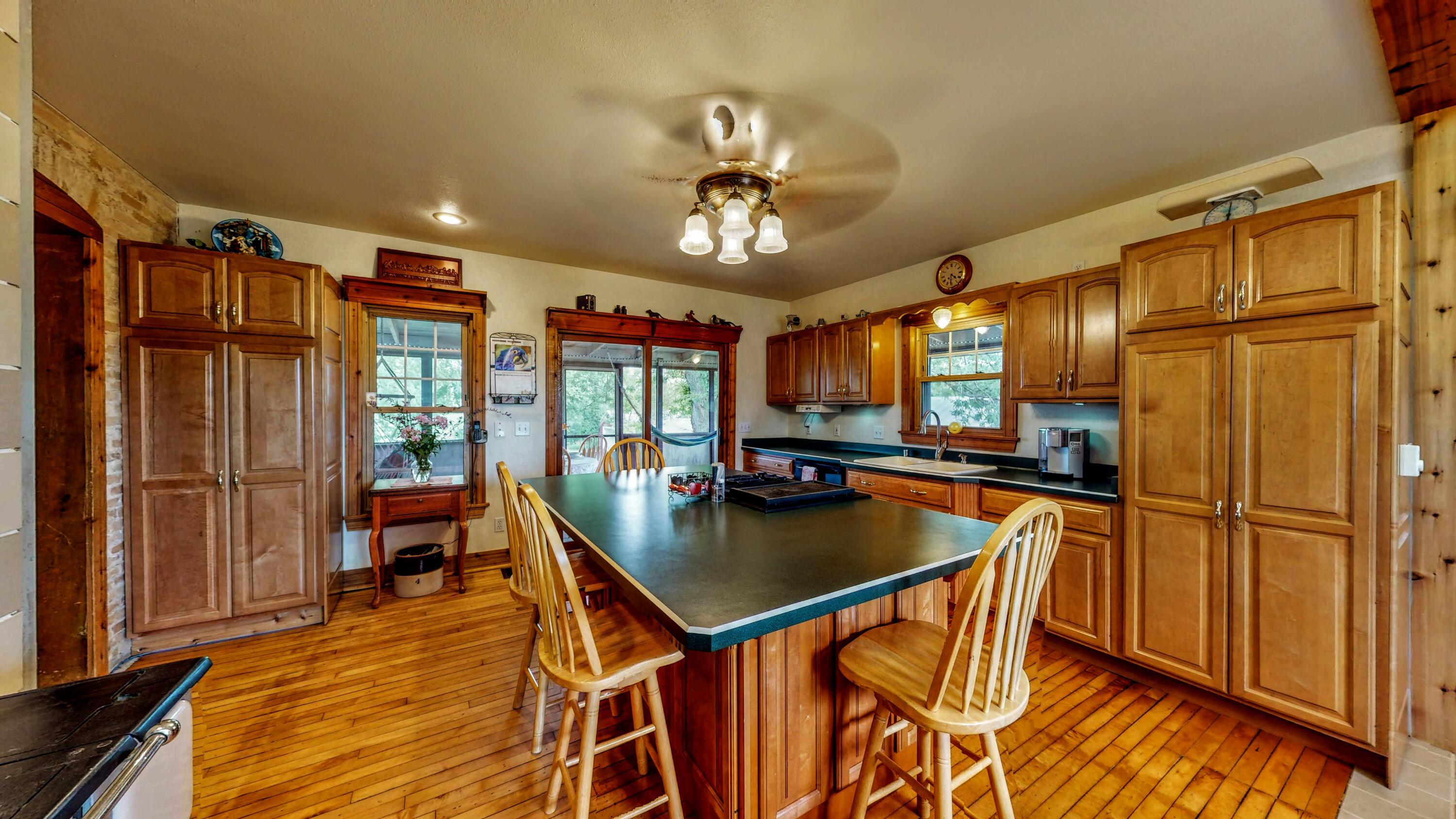 Property Photo: N7295 Manske Rd WI 53551