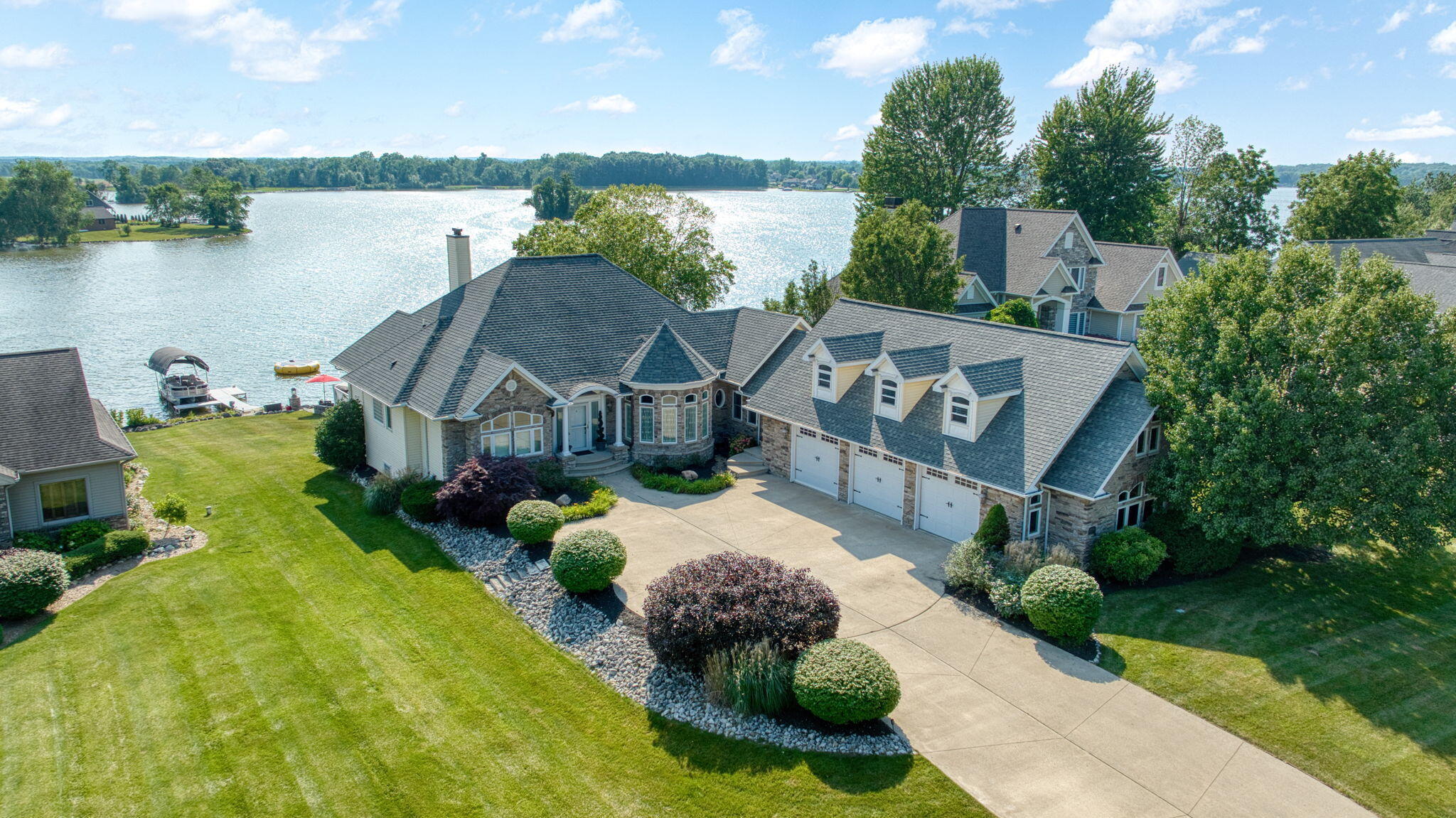 Property Photo: 8321 O'Dowling Drive MI 49265
