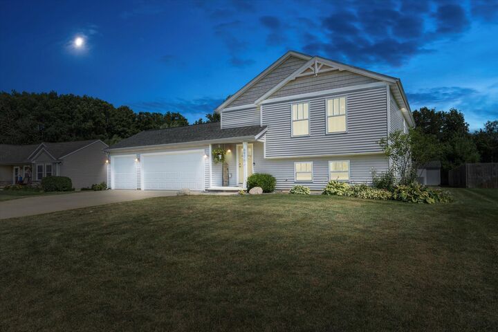 Property Photo: 69763 Fox Crossing MI 49112