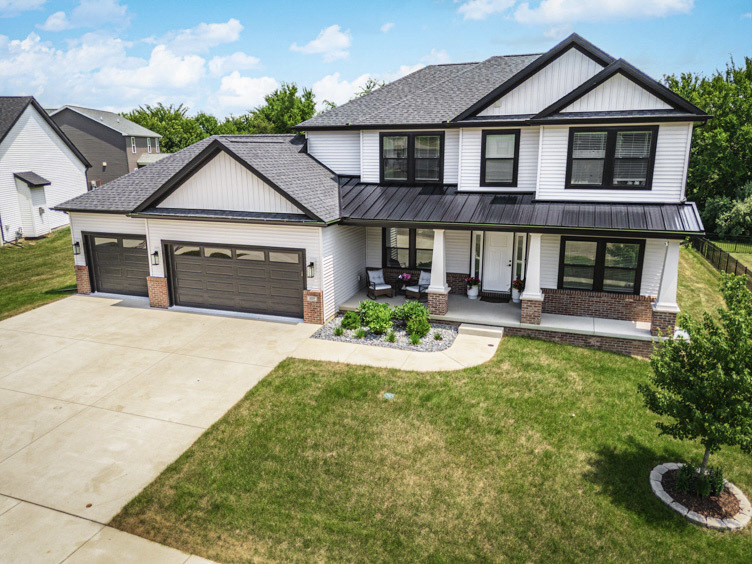 Property Photo: 207 Eldon Drive IL 61736