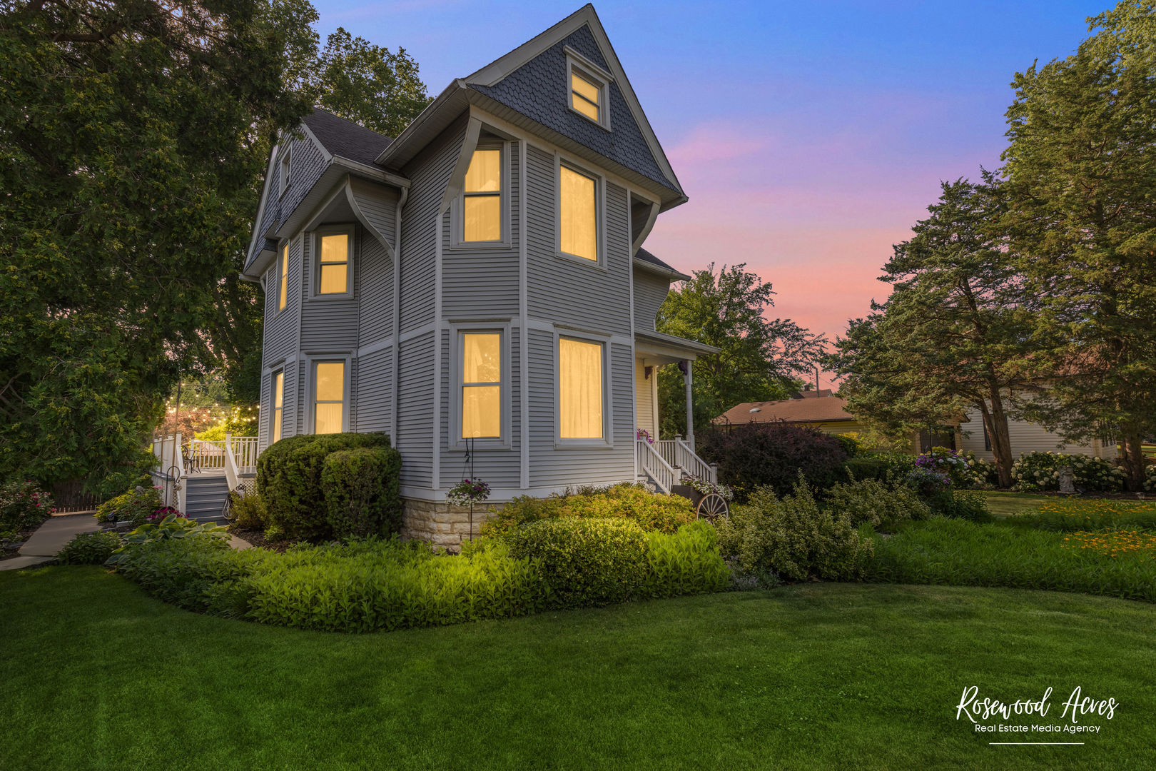 Property Photo: 217 N Maple Street IL 60954