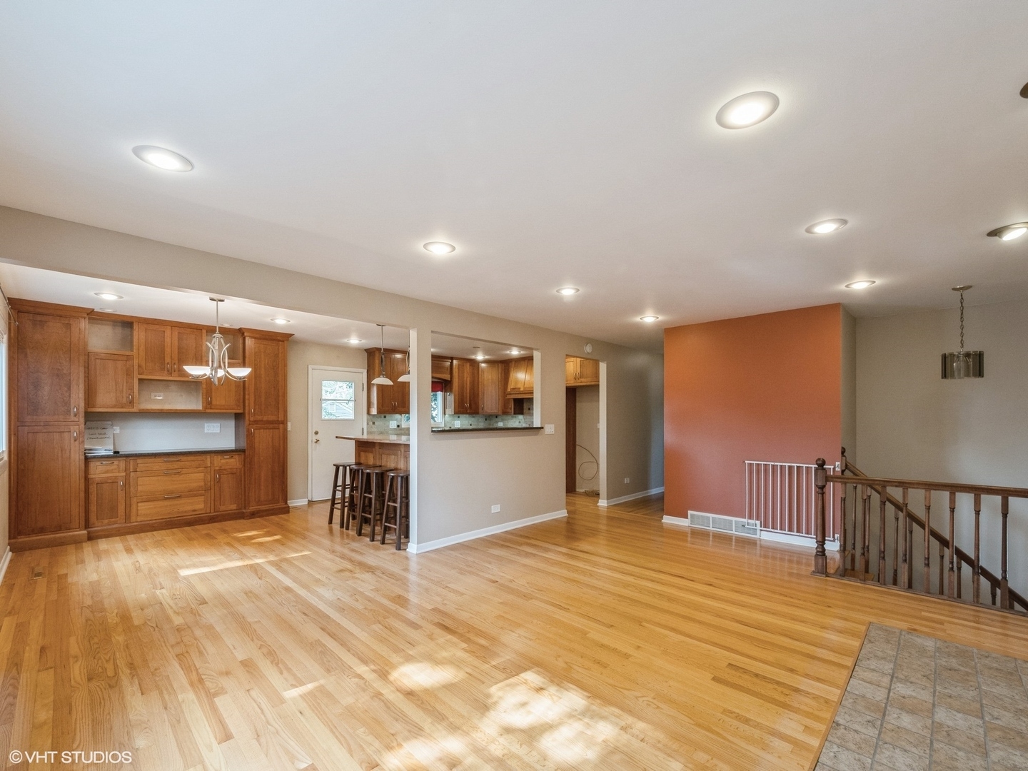 Property Photo: 235 S Cedar Street IL 60067