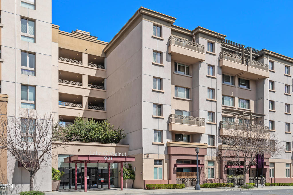 Property Photo:  931 E Walnut Street 612  CA 91106 