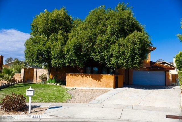 Property Photo:  3223 Algonquin Lane  CA 92503 