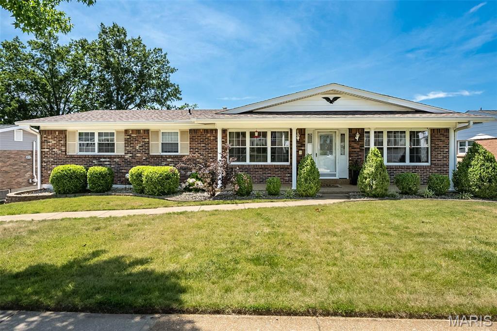 Property Photo: 3228 Hedgetree Lane MO 63129