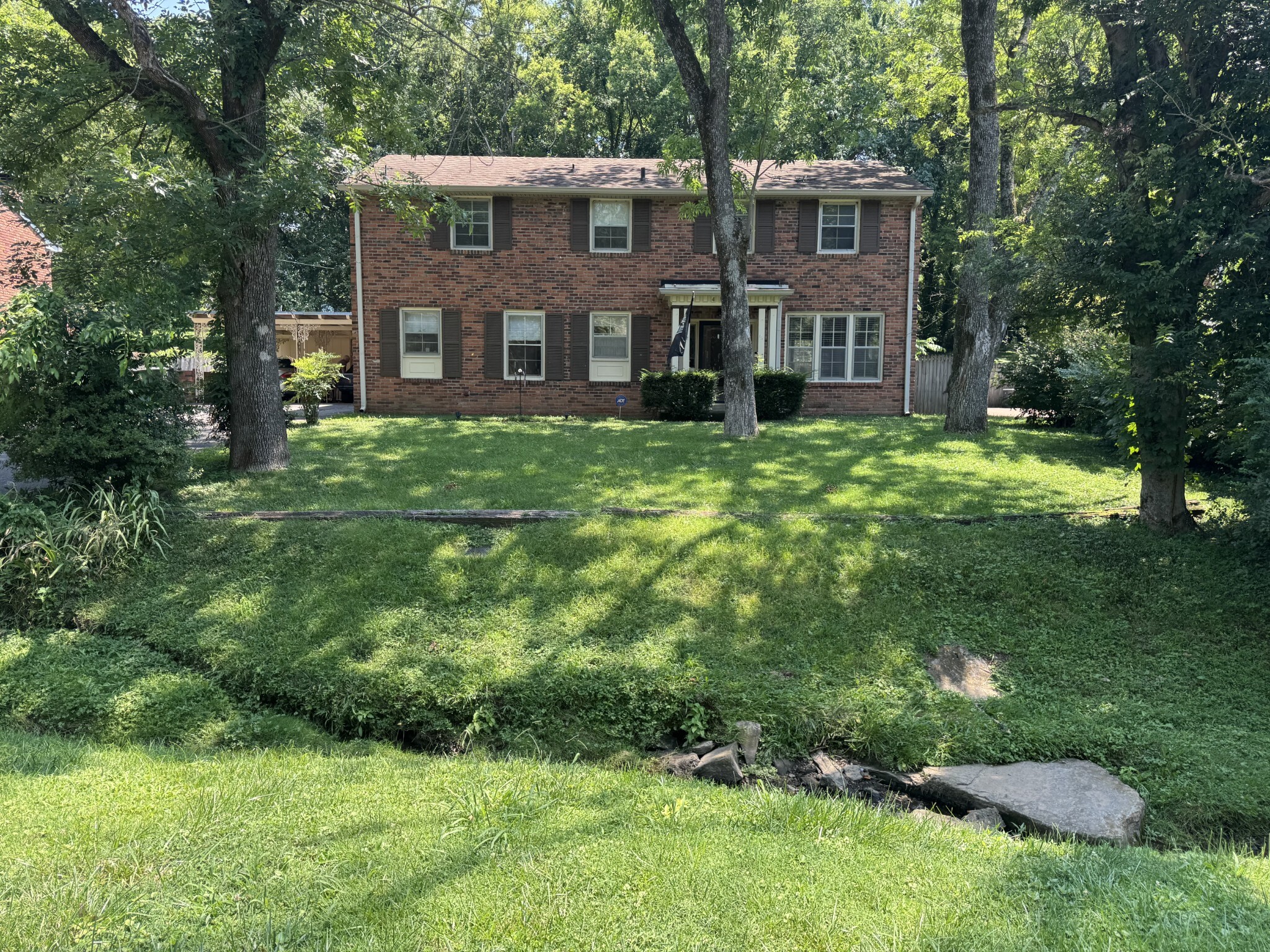 Property Photo: 4838 Briarwood Dr TN 37211