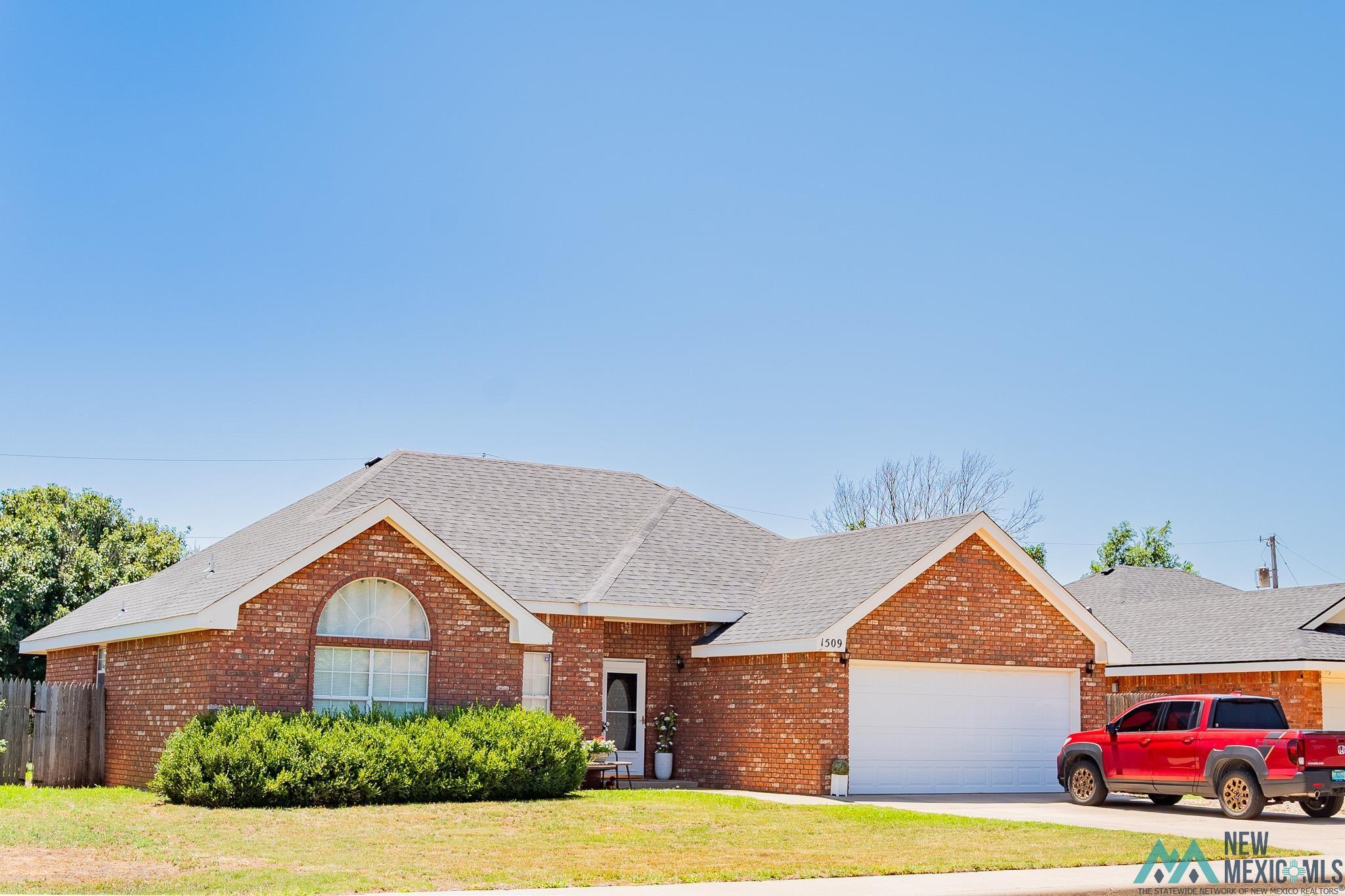 Property Photo:  1509 Red Cloud Place  NM 88101 