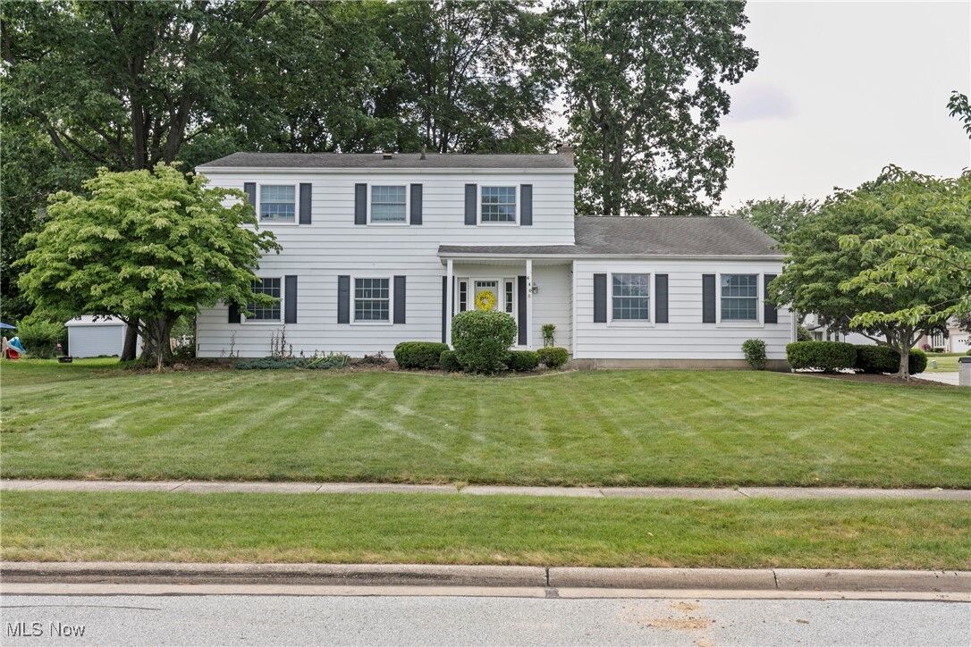 Property Photo:  640 Stafford Drive  OH 44278 